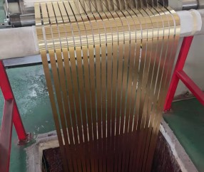 反腐敗一步不停歇、半步不退讓